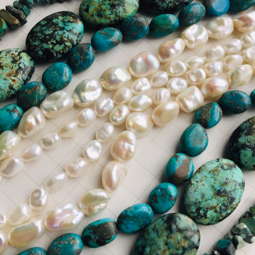 158 アフリカンターコイズ 大粒オーバル 25×18×8 天然色 天然石