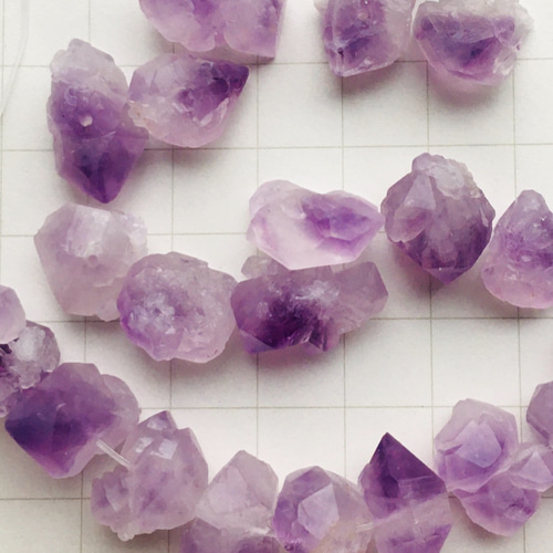 174 スミレ糖みたいな 1ペア 琥珀糖みたいなラベンダーアメジスト 原石