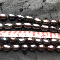 #227 湖水真珠素材 4個　8.0×10.5mm バロック タヒチカラー　高品質淡水真珠素材 3枚目の画像