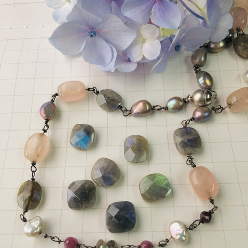 49 Labradorite 【1枚】ラブラドライト いびつなフラットスクエア 