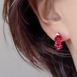 紅寶石的光彩和透明度 紅水晶 * 紅寶石 * 紅寶石耳環或耳環 鈦/14Kgf 第6張的照片