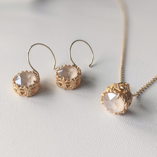 残僅か◇14Kgf 美肌ヌードベージュ nude-beige ピアスorイヤリング