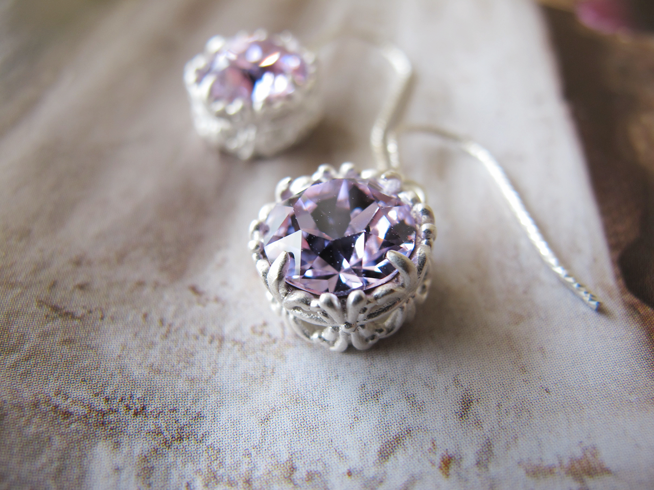 SV925 艷やかなすみれ色に誘われて ピアスorイヤリング