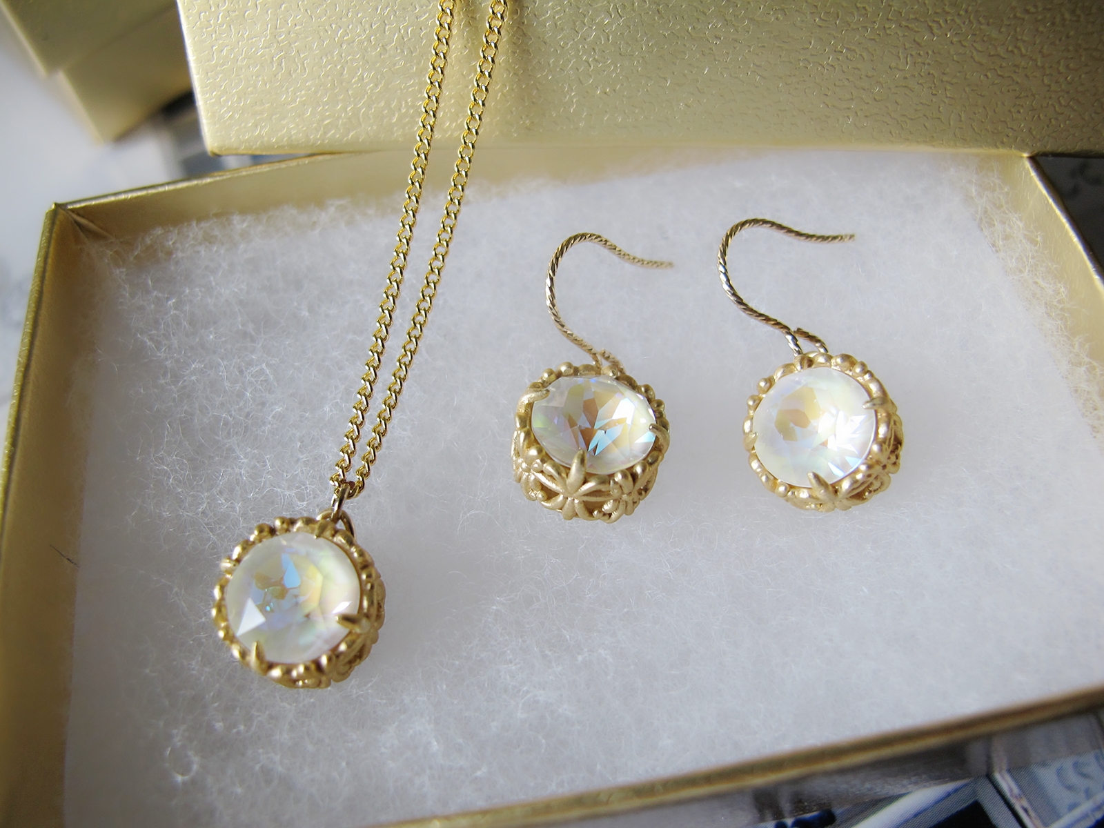 Creema限定新春福袋〈竹〉14Kgf 紋紋章花座ピアスorイヤリング&ネックレスセットサージカルステンレス