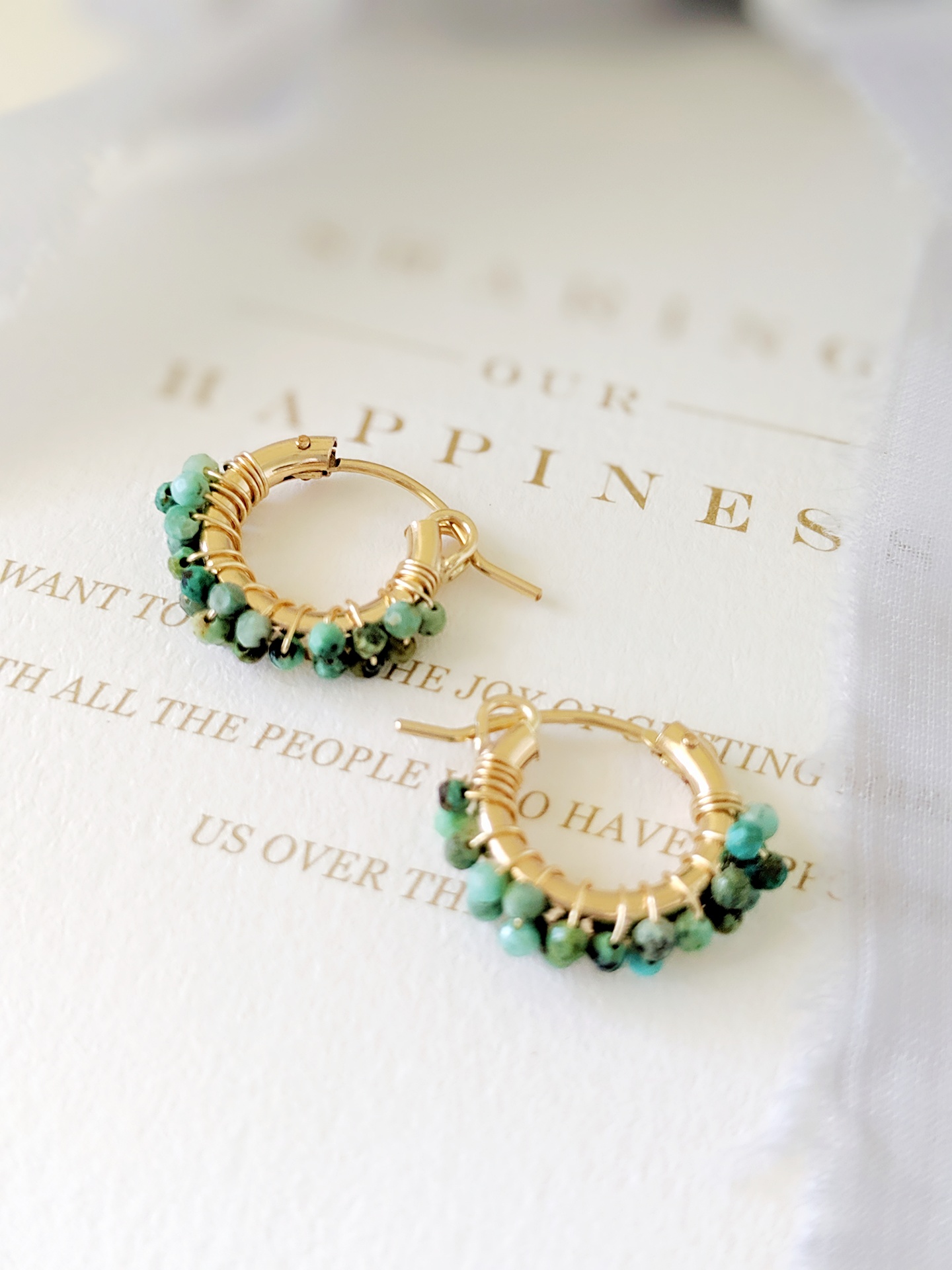 希少な極細小の母岩【神が宿る石】 * Round cut* アフリカンターコイズ フープピアスorイヤリング