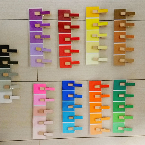 知育玩具】モンテッソーリ風♪全45色ミニ色板～感覚教育