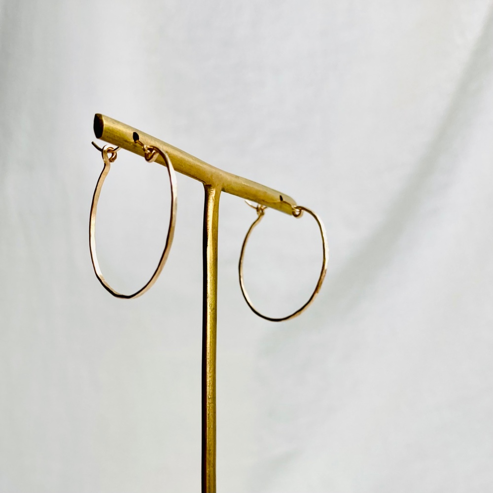 ZERO　槌目オーバル　K１４gfフープピアス