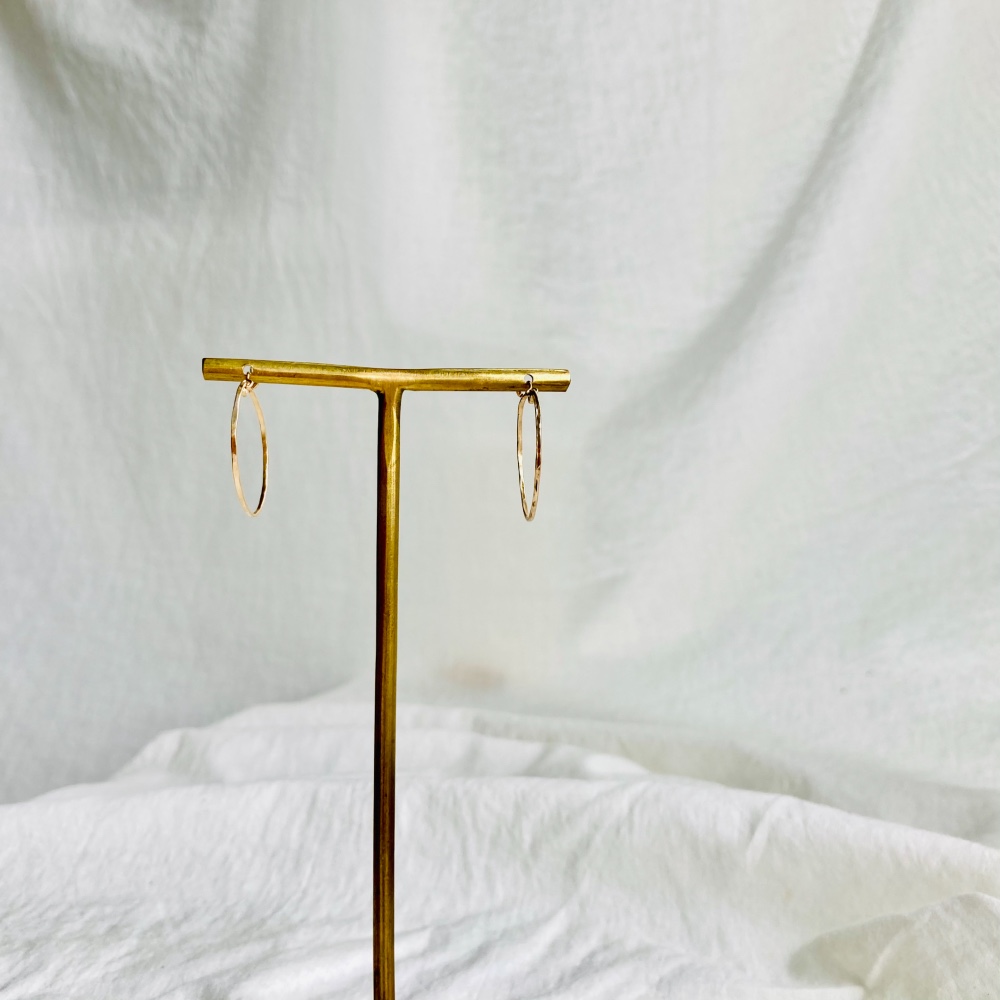 ZERO　槌目オーバル　K１４gfフープピアス