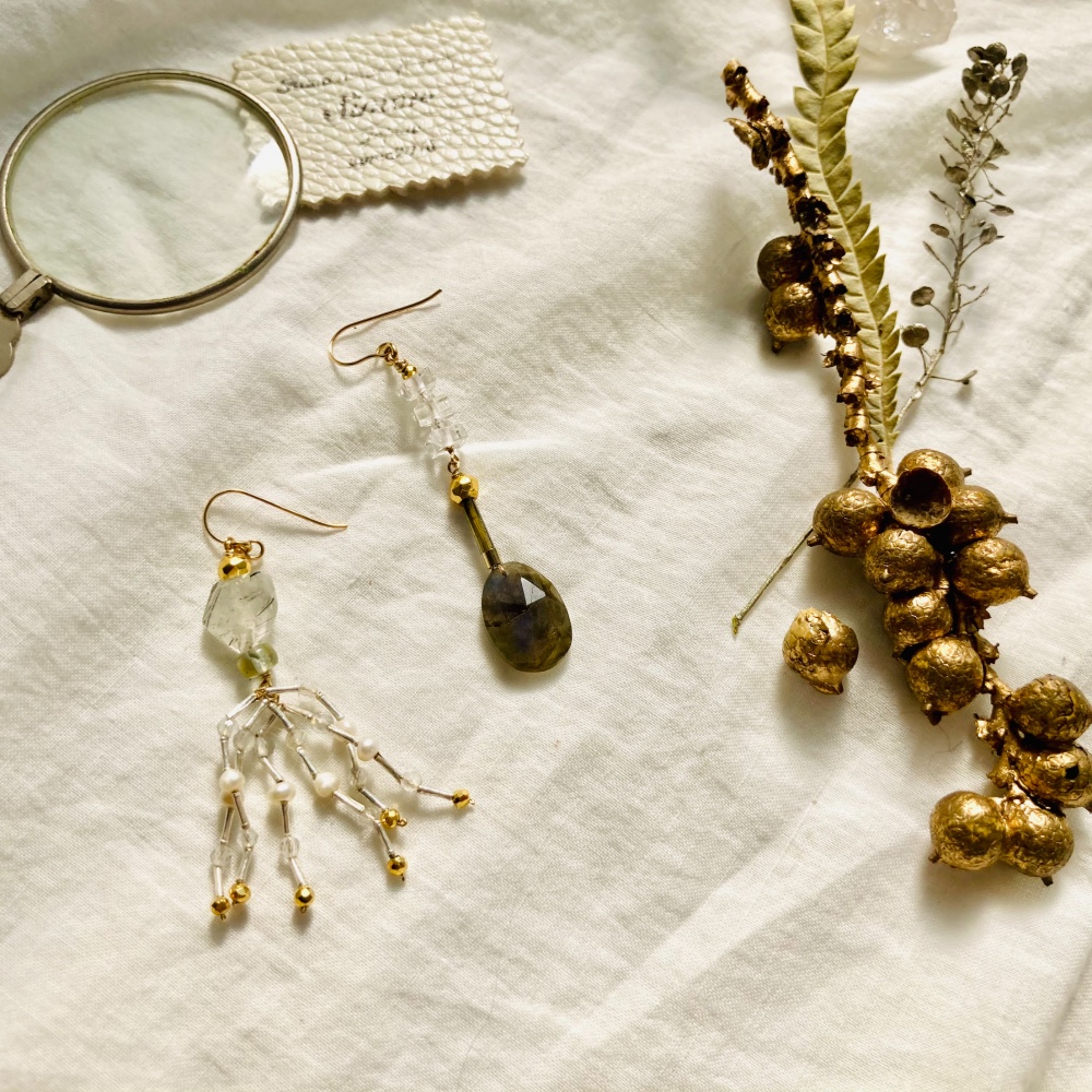 Itsy Bitsy Spider　　K１４gfアシンメトリーピアス　イヤリング変更可　1点もの