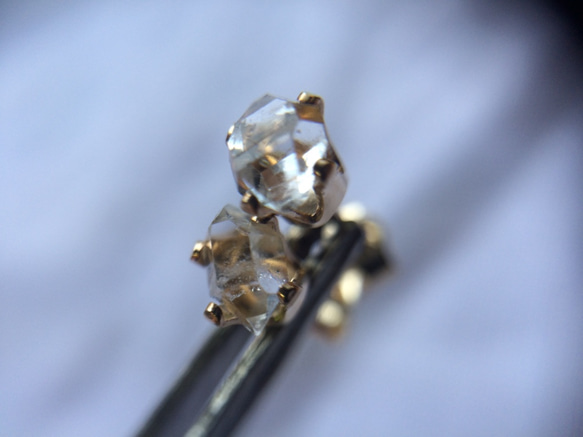 ハーキマーダイヤモンド　K14gfスタッドピアス　両耳 6枚目の画像