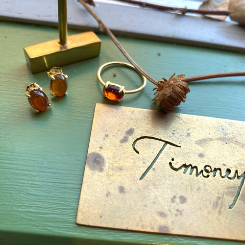 バルト海沿岸ポーランド産天然琥珀・バルティックアンバー ピアス  