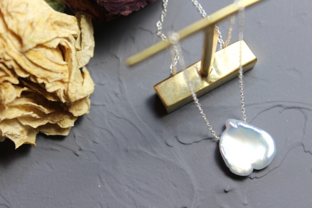 夏の福袋2022 花びら天然ケシパール「ひとひら」ネックレスとピアス選べるsilver925 14kgf 保証書付