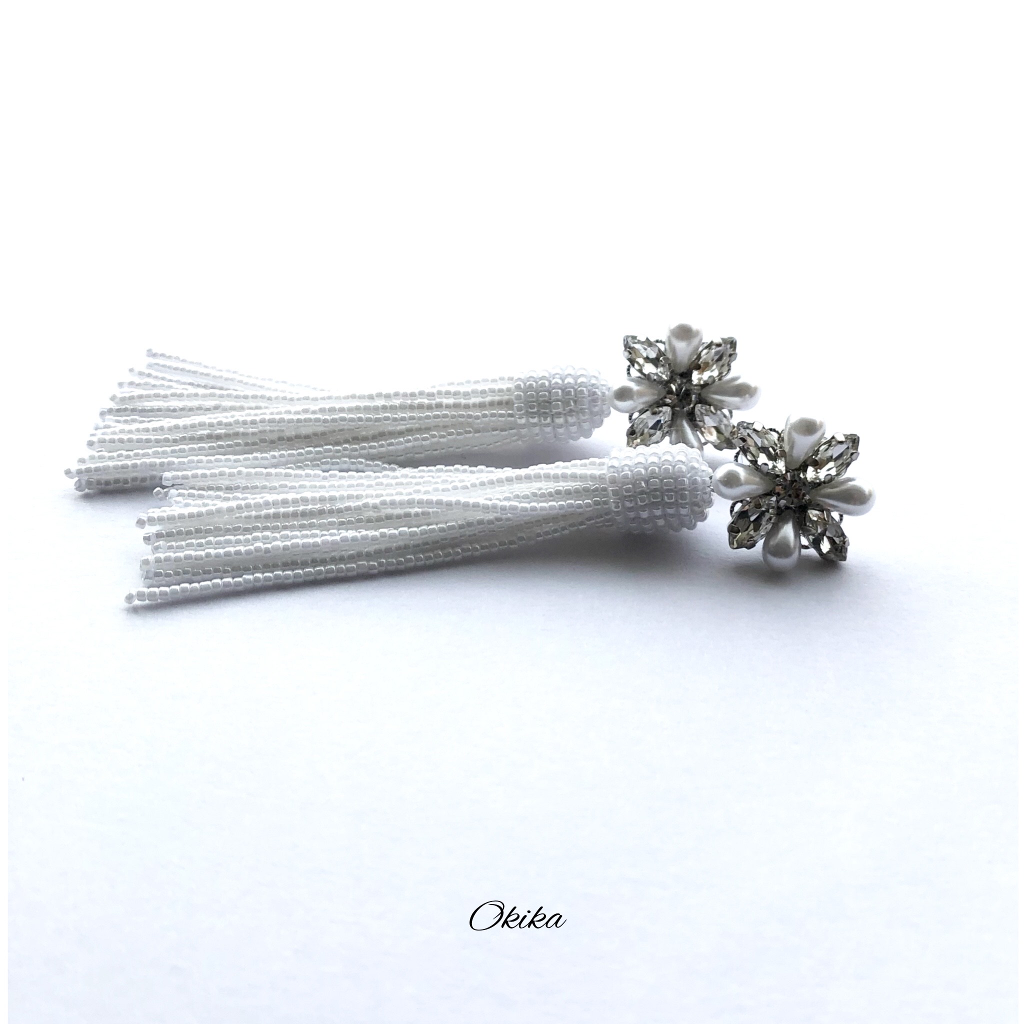 Wedding/ブライダル　ビーズタッセルピアス/イヤリング【White】ブライダル　結婚式　前撮り