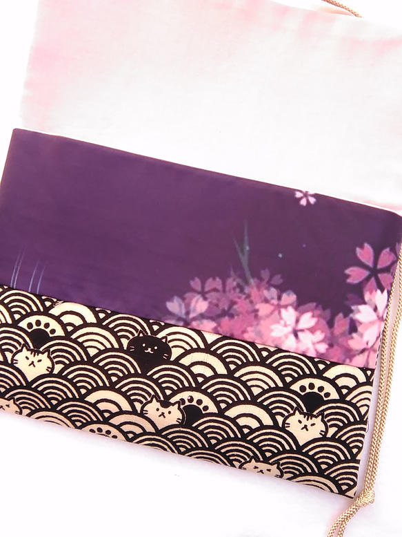 猫と青海波の御朱印帳ケース☆桜の花びらと桜色の内布の御朱印帳入れ 5枚目の画像