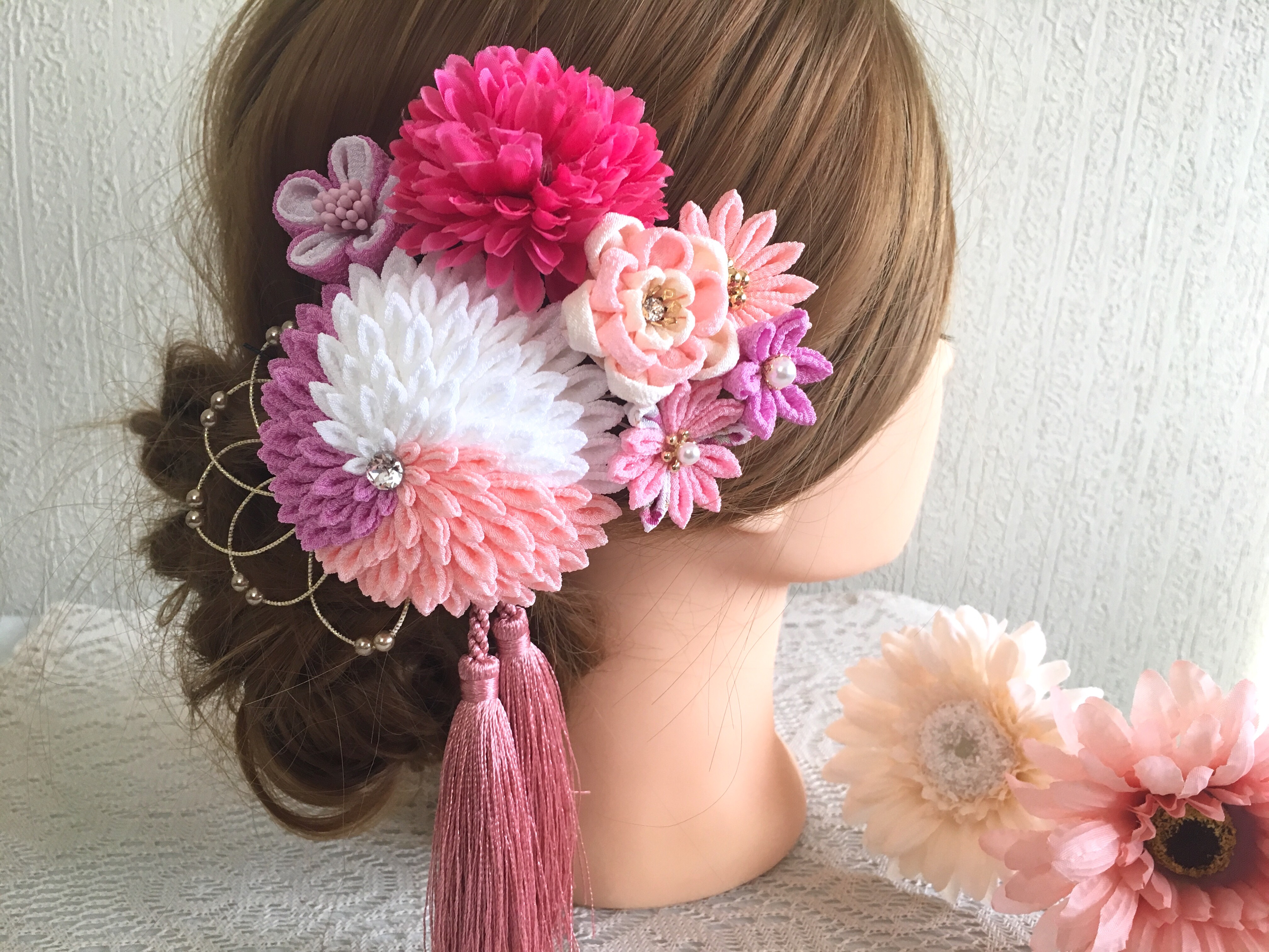 つまみ細工髪飾り 蝶々 ダリア マム 透かし ピンク きなり ゴールド