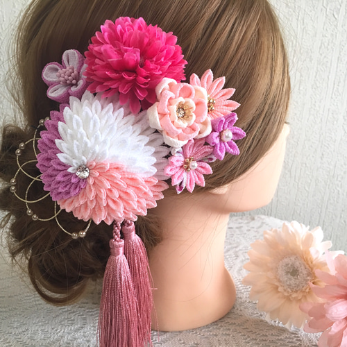つまみ細工 髪飾り/白とピンクのダリア《受注製作》成人式/結婚式/和装