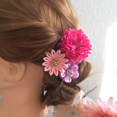 つまみ細工 髪飾り/白とピンクのダリア《受注製作》成人式/結婚式/和装