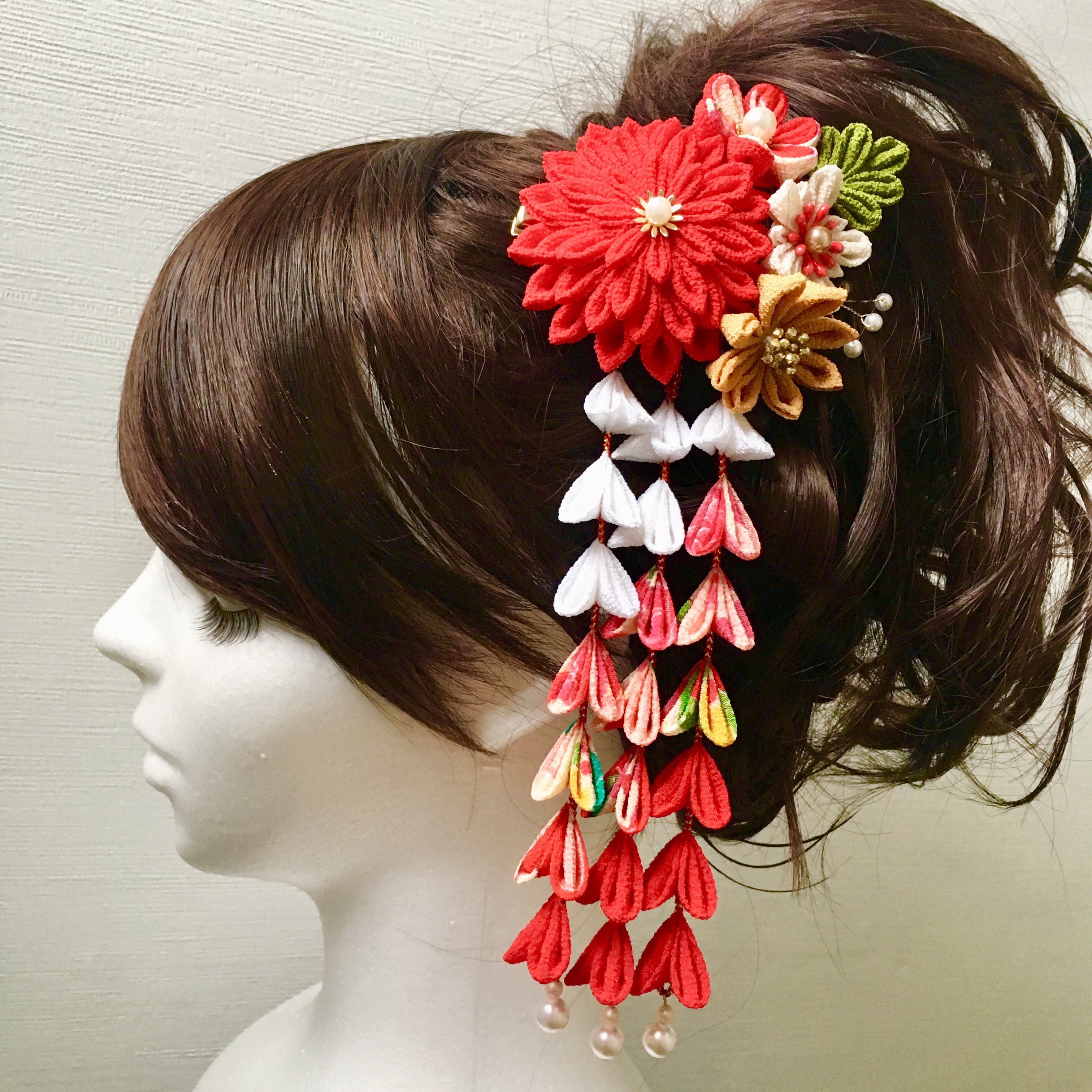 つまみ細工髪飾り❀赤のダリアと小花の2wayピン・藤下がり付き《受注制作》