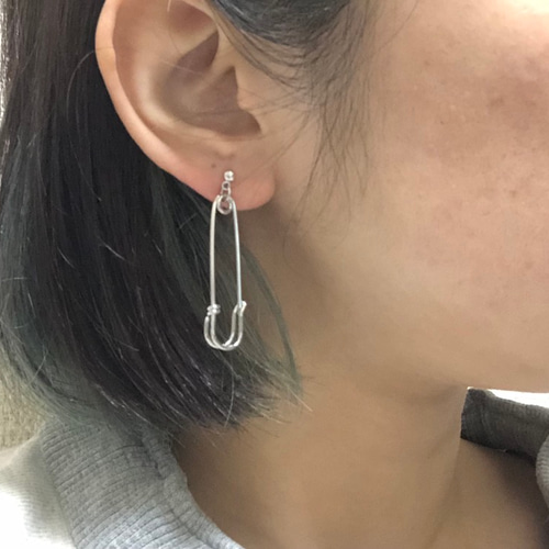 安全ピンペアピアス/イヤリング ピアス（その他） 無関心 通販