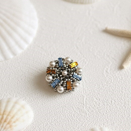 ブローチ 白い石付き フランス ヴィンテージ 銀張りのライトストーンと