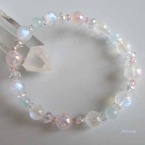 アクアマリン、ブルームーンストーン、ローズオーラ、水晶の