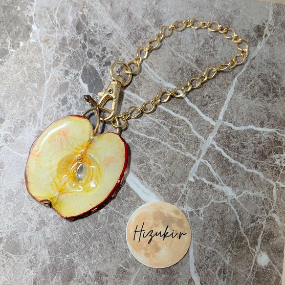 ★北海道の果樹園とコラボ！「押しフルーツ」◆りんごのバッグチャーム◆#141 1枚目の画像