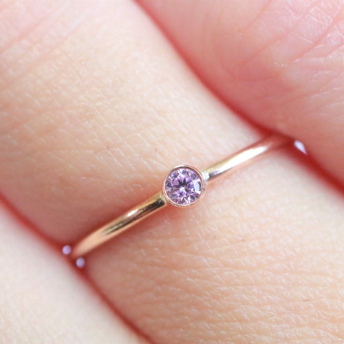 ≪14kgf≫ 2mm石 ベゼル ピンクサファイア ストレートリング