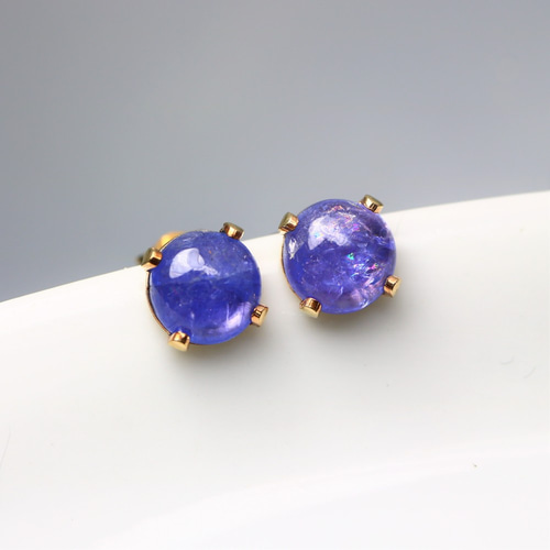 ☆SALE】タンザナイトの螺旋ピアス・イヤリング変更可・14kgf