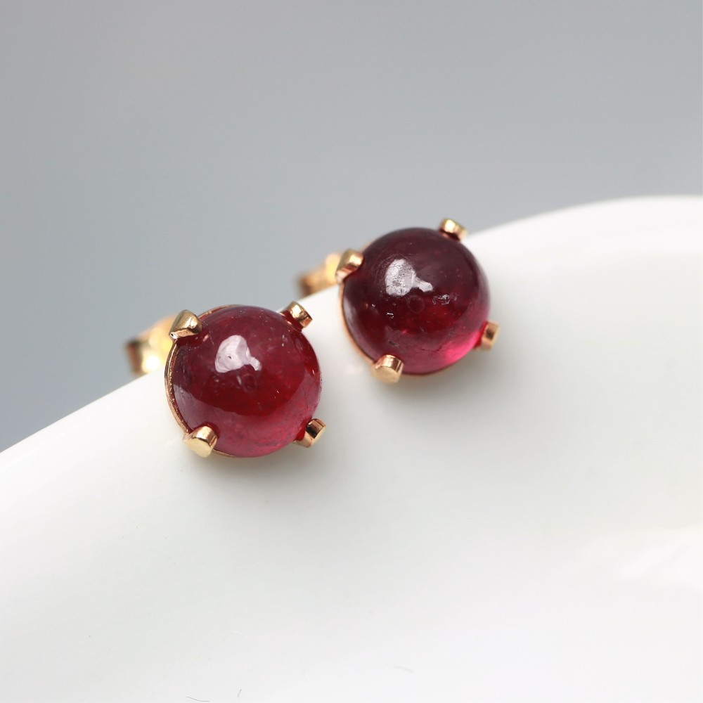 【14Kgf】6ｍｍ　ビルマ産ルビー　ピアス・イヤリング／アレルギー対応・つけっぱなしOK