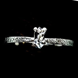 creema 限量版 [赫基默鑽石] 單顆天然石簡單銀戒指/閃光切割/14kgf 第8張的照片