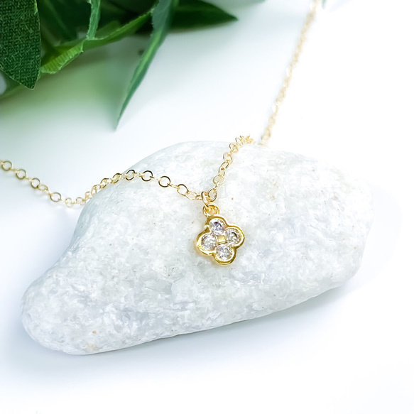 【Creema獨家】14kgf 包鑲鋯石小快樂四葉草項鍊/吊墜 第4張的照片