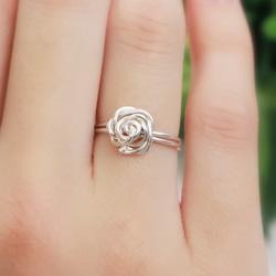 《純情愛》《純愛》silver925/優雅玫瑰玫瑰戒指/克里瑪限定 第1張的照片