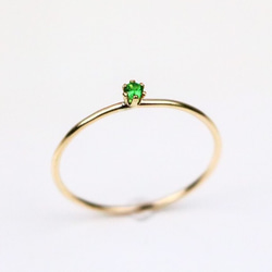 14kgf 天然石戒指綠色石榴石一月生日石直/防過敏小指戒指 第1張的照片