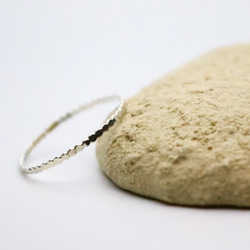 【925銀】1.2毫米寬，紋理方形/精緻簡約小指戒指 *可疊戴/Creema獨家款 第7張的照片