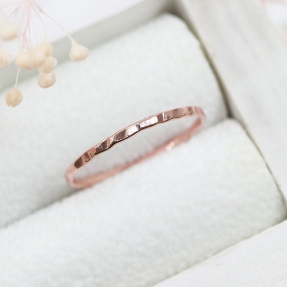 14kgf 1.2mm寬的玫瑰金“ Tsuchime戒指” / Pinky戒指，簡單精緻的戒指 第1張的照片