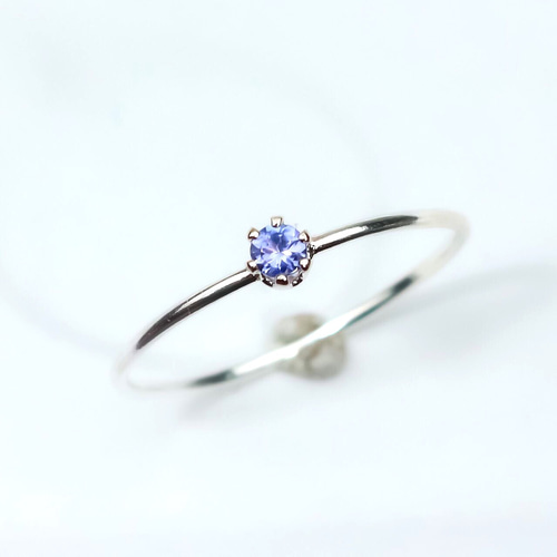 息をのむほど美しい。天然 タンザナイト（0.1ct）／silver925 つけっ