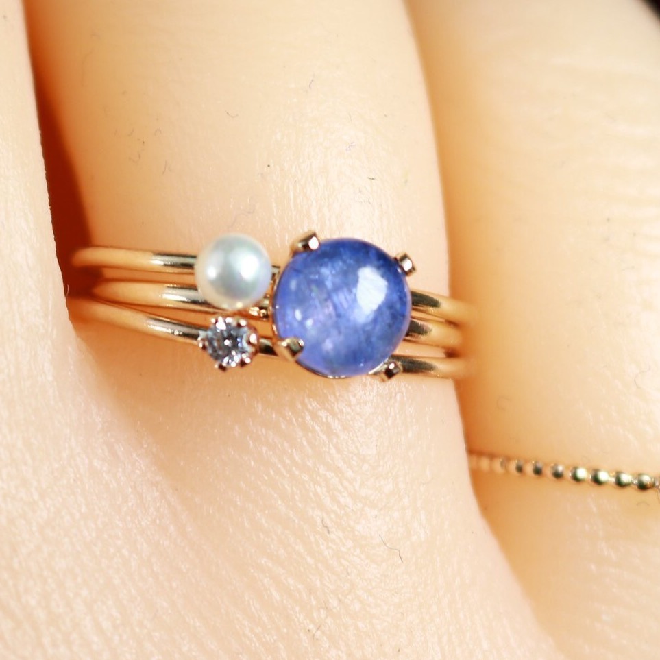 【稀少】タンザナイト　6mm  天然石リング／ぷっくりカボションカット＊1.3mm幅　12月誕生石