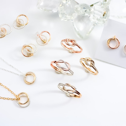 Creema限定】14Kgf＆silver925 ノンホール風イヤリング ～W Lea ring 