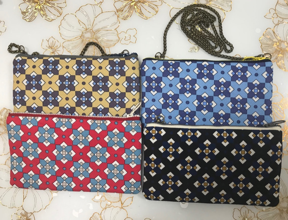 レトロ柄が可愛い  携帯＆お財布 BAG 1枚目の画像