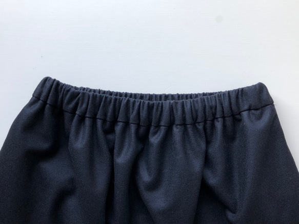 【ウール】ボリューム控えめのバルーンスカート    ブラック　フリーサイズ 2枚目の画像
