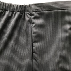 【ウール】ロングスカートのようなワイドパンツ     チャコールグレーに白ライン     Mサイズ 4枚目の画像