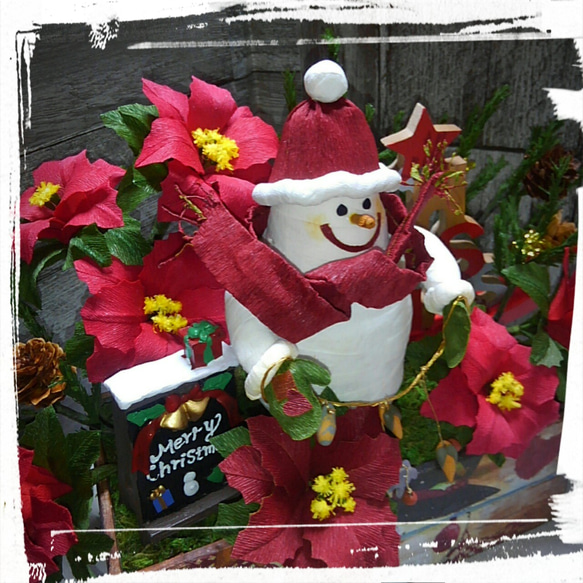 雪だるまサンタさん&ポインセチア　クリスマスフラワー　ペーパーフラワー　クレープペーパー　インテリア雑貨　オブジェ 5枚目の画像