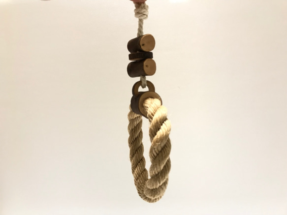 国産榊自然木と麻ロープの丸いブランコ（M） 6枚目の画像