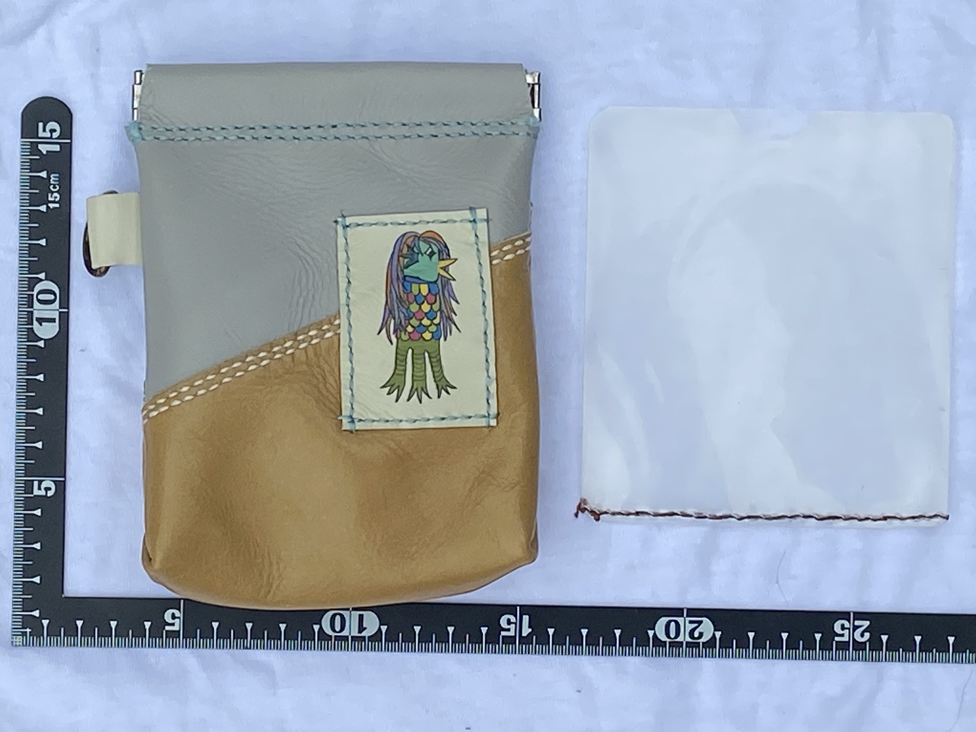 アマビエさんのインナーケース付きがま口レザーマスクケース