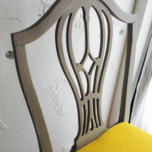 レモンの椅子 2枚目の画像