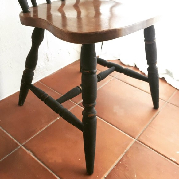 ビタープレッツェルの椅子 2枚目の画像