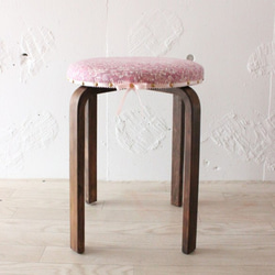 Liberty Print Stool（棕色）Jenny&#39;s Ribbons Pink 第2張的照片