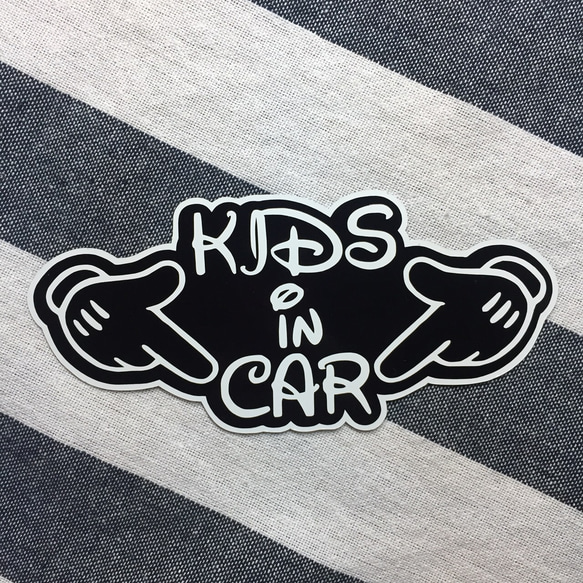 KIDS  IN CAR:キッズインカー  マグネット 1枚目の画像