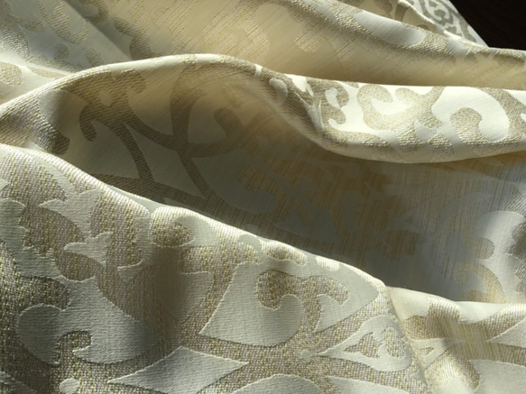 C2022アイボリー色　ジャガード織物　鞄・インテリア小物　アールデコ調エレガント生地 2枚目の画像