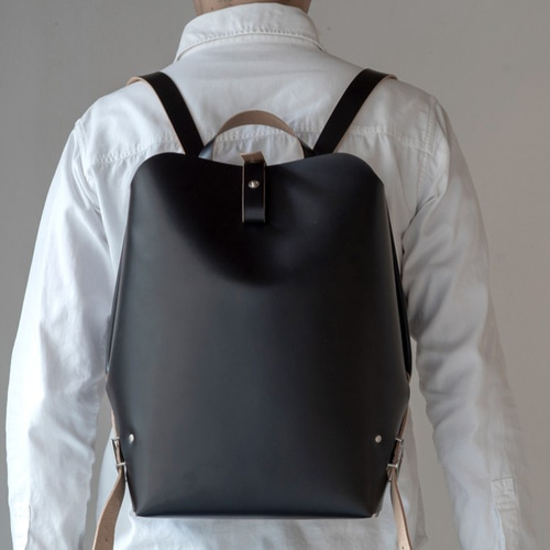 一枚革のリュックサック]RUCK SACK /BLACK[シンプルデザイン][軽くて ...